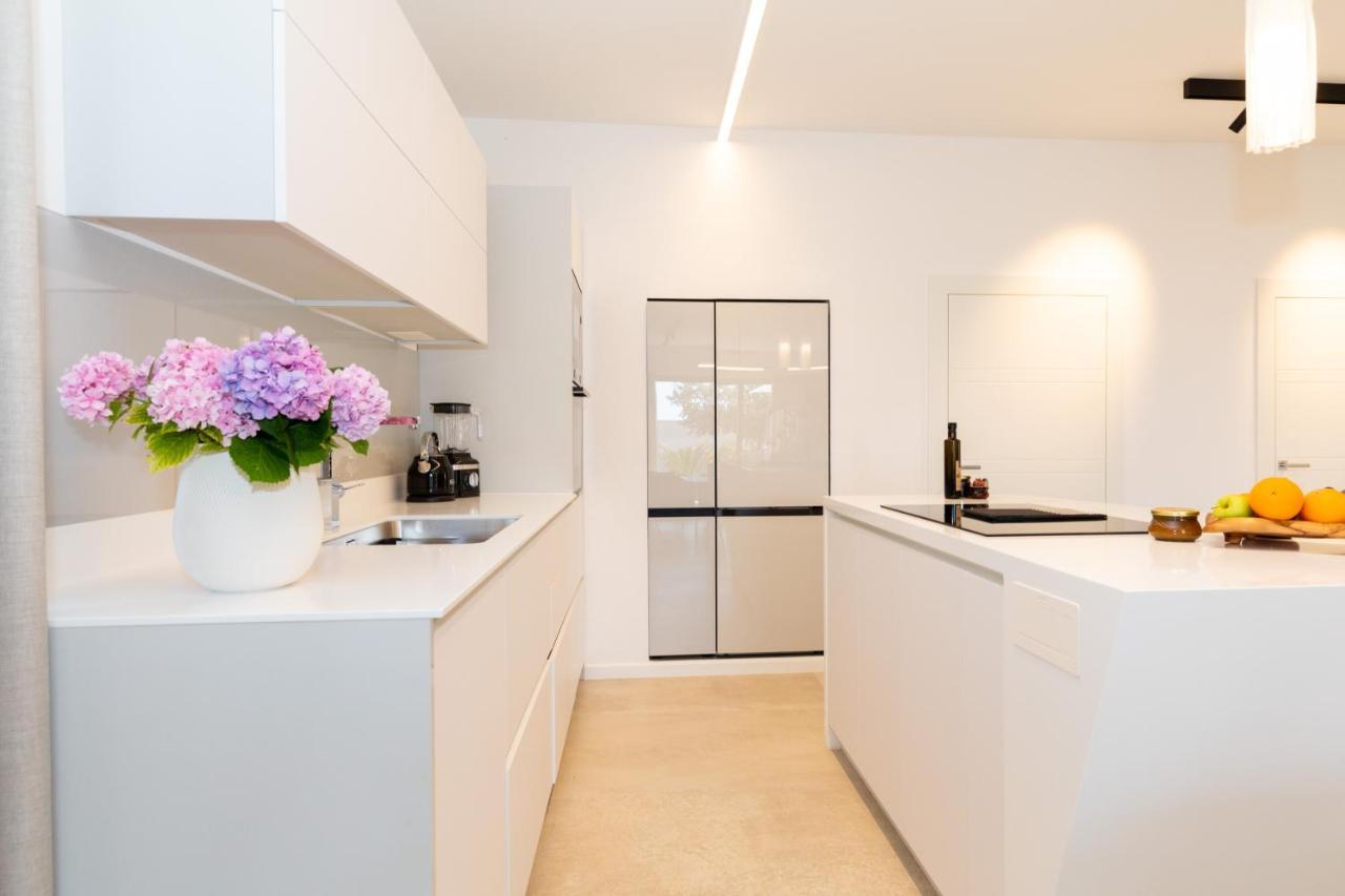 Vila Luxury House Natanel Škrip Exteriér fotografie