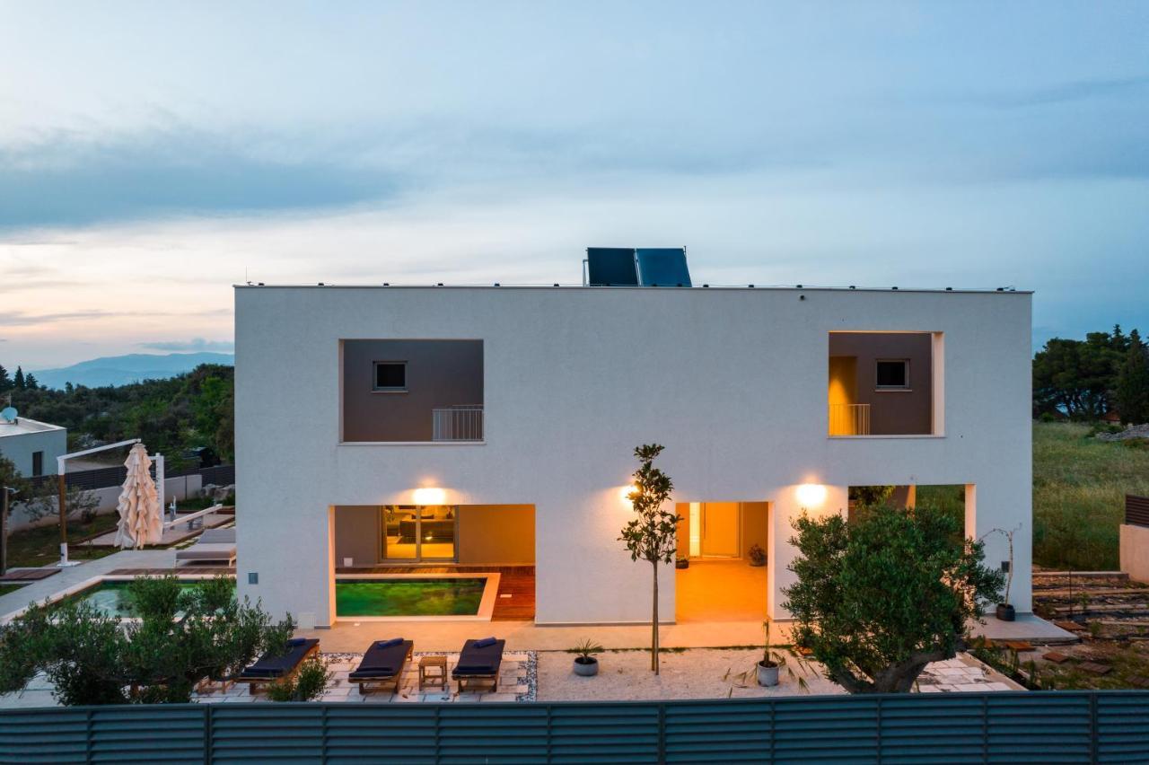 Vila Luxury House Natanel Škrip Exteriér fotografie